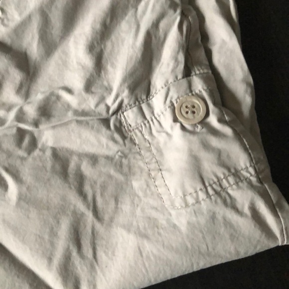 Gray capris - Picture 4 of 7